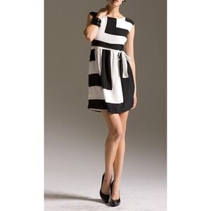 I.N. Studio Black White Geometric Print Y2K Sleeveless Dress Size 8‎